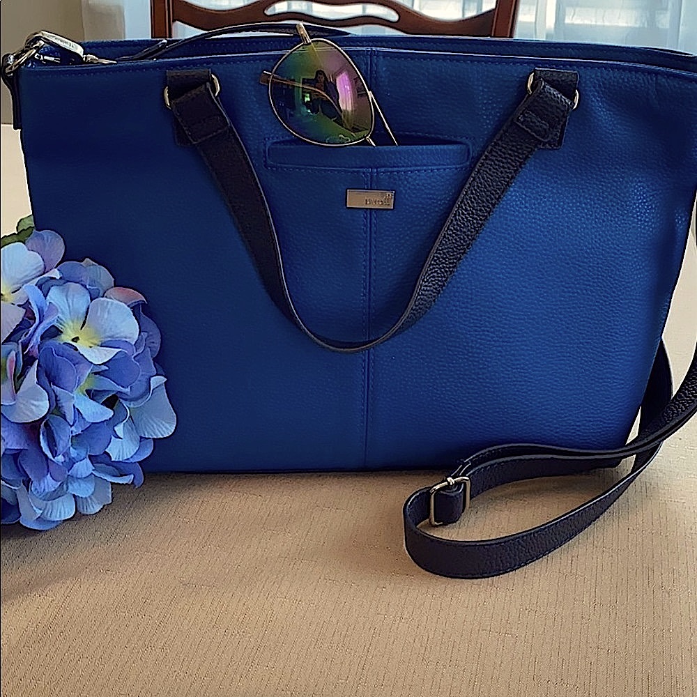 Thirty one faux pebble leather, crossbody/satchel.